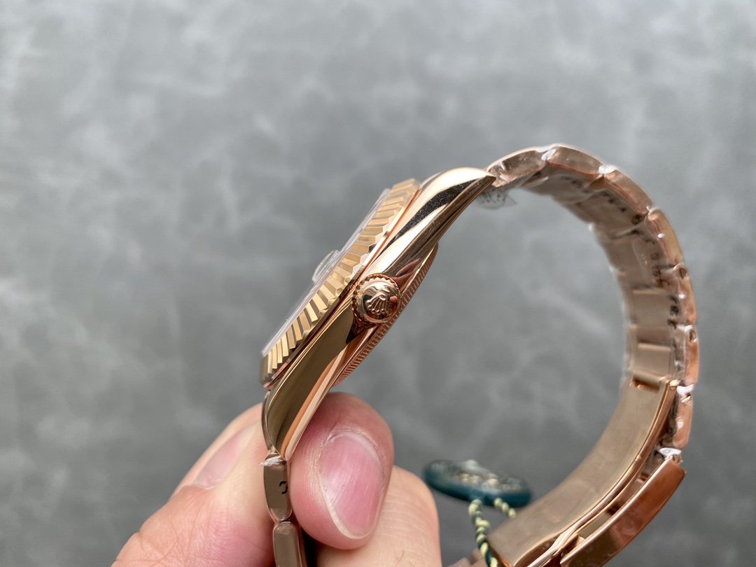 SKY-DWELLER ROSE GOLD 42 BLUE DIAL