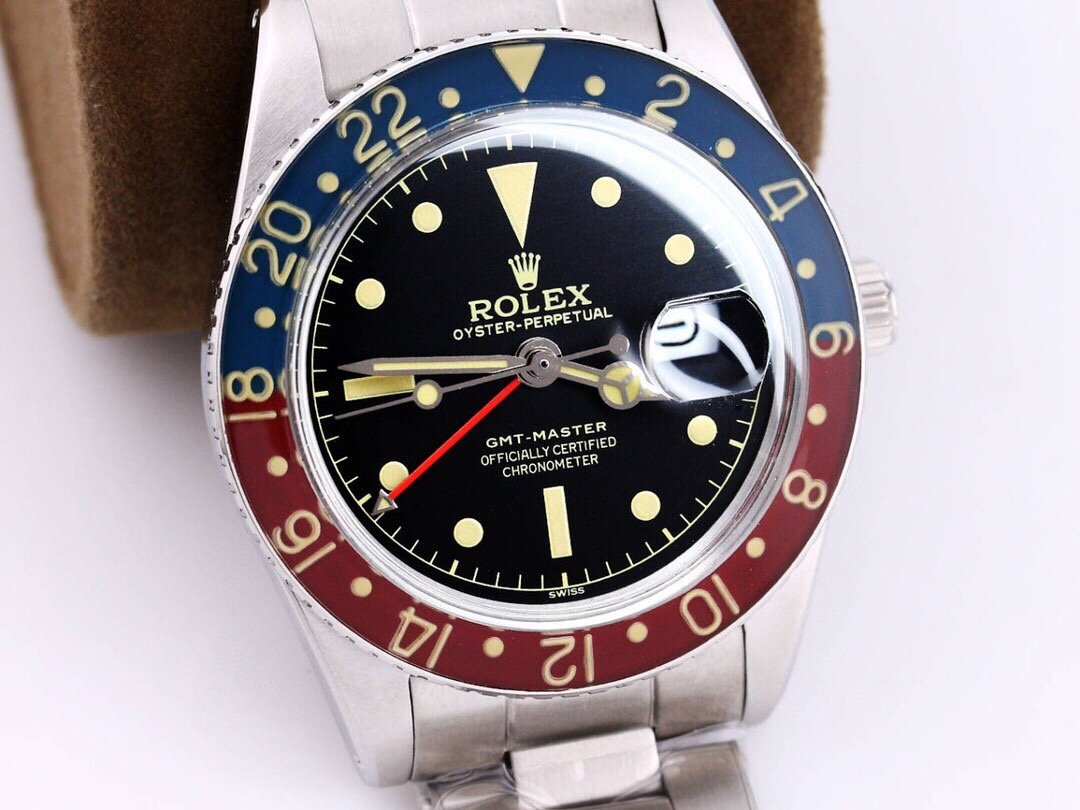 GMT-MASTER   PEPSI 40MM BLACK DATE