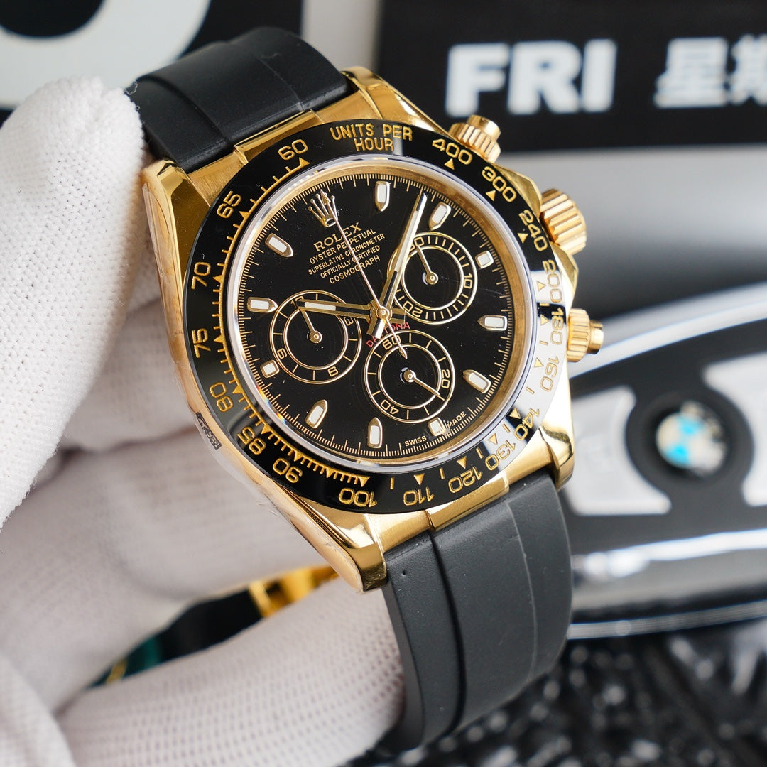 DAYTONA 40MM GOLD CASE BLACK RUBBER STRAP