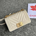 BOY BAG SMALL 20 CREAM CHEVRON CAVIAR GOLD HARDWARE