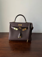 HM KELLY 28CM CHOCOLATE TOGO GOLD HARDWARE