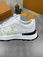 LV MONOGRAM SNEAKER WHITE BEIGE