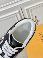 LV RUN AWAY BLACK SNEAKER