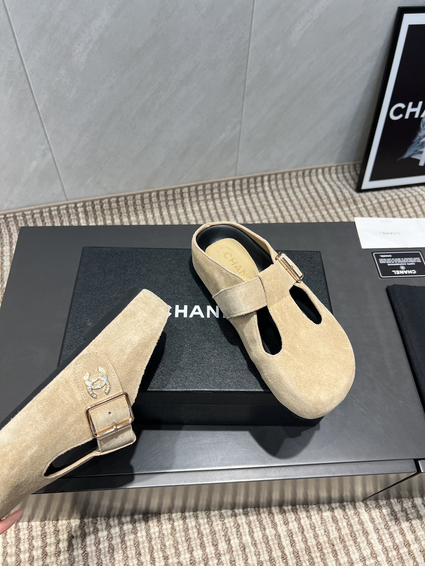 CC 25S Birkenstock Thick-Sole Loafers in Beige Suede 442539