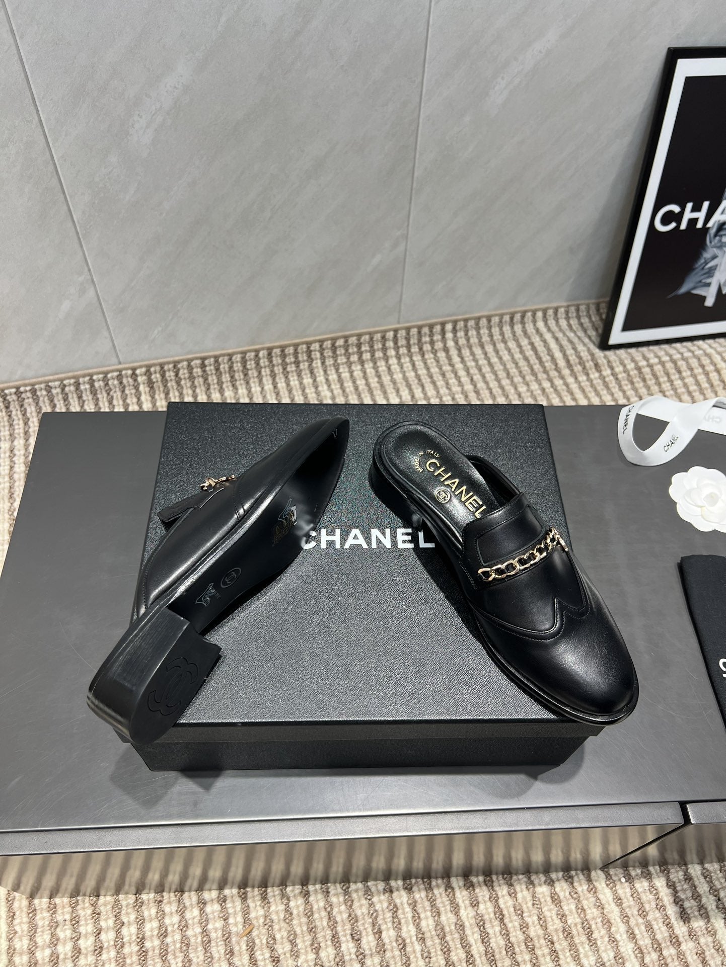 CC 25S Round Toe Chain Loafer Half Slippers in Black Cowhide 442534