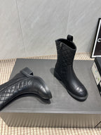 CC 25S Round-Toe Zippered Ankle Boots in Black Cowhide and Embroidered Latticework 442503