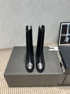CC 25S Round Toe Mid-Heel Zippered High Boots in Black Cowhide and Suede  442489