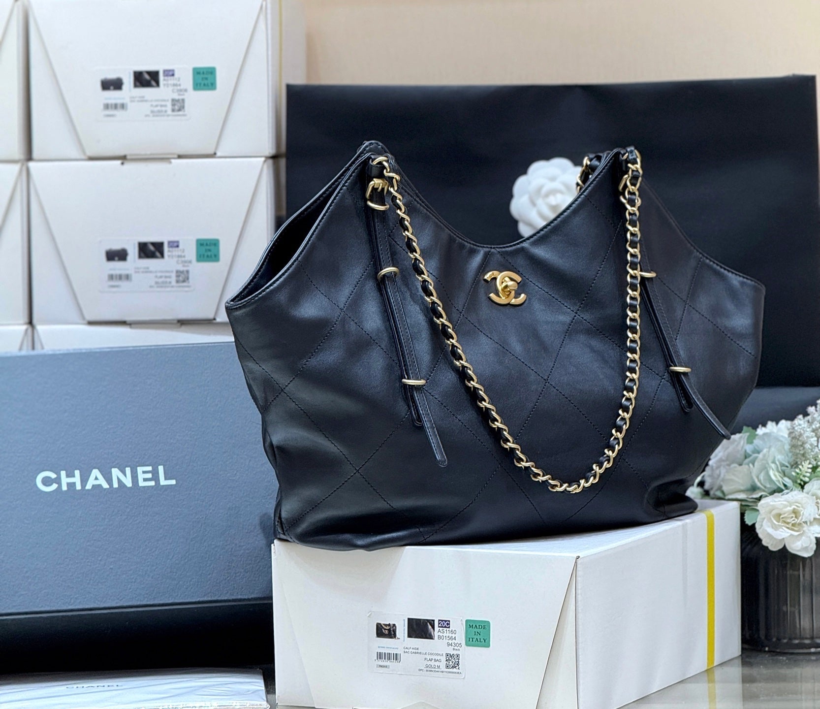 CC 25S Tote Bag in Black Calfskin
