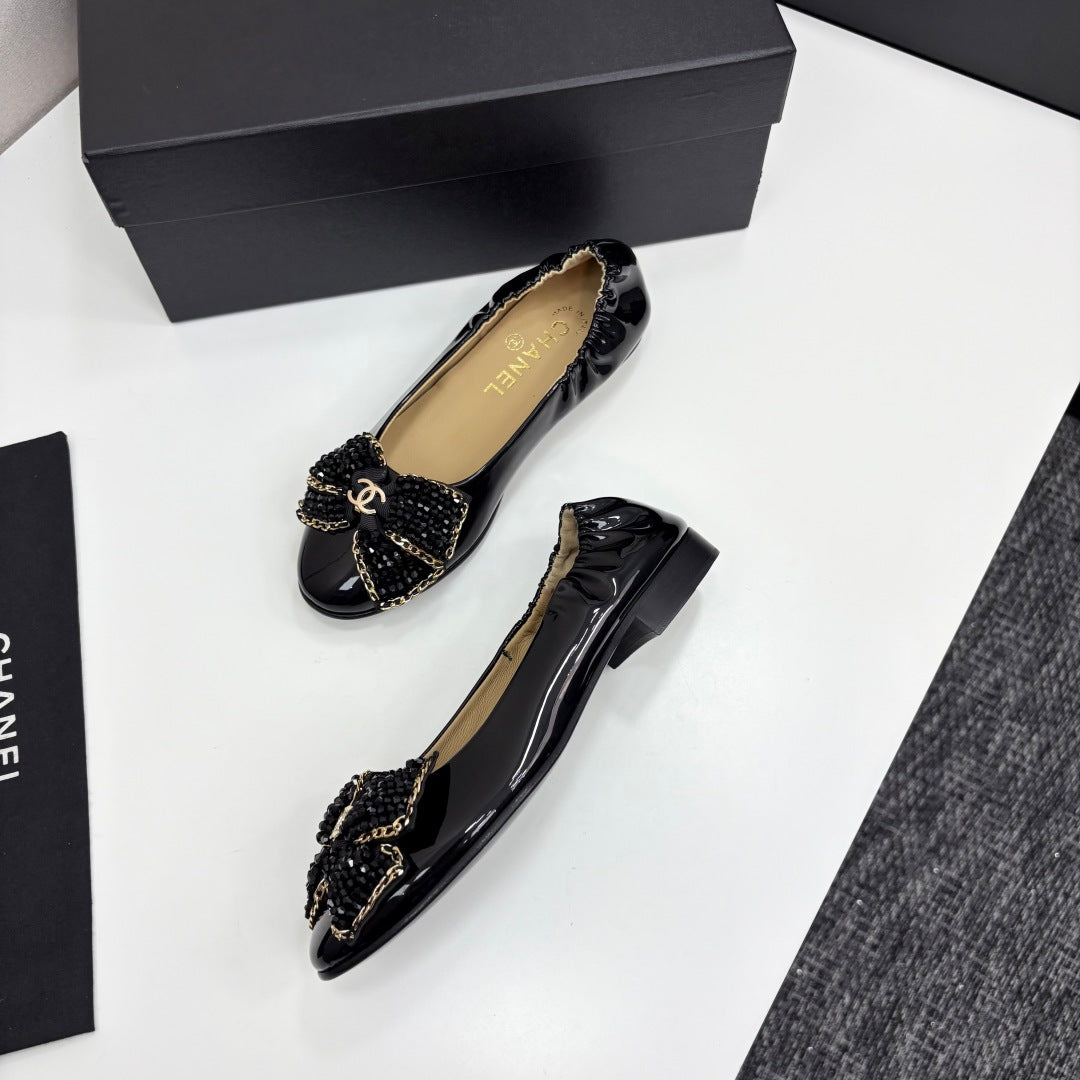 CC 25s Coco Beach Ballet Flats Glossy Black Sheepskin 331786