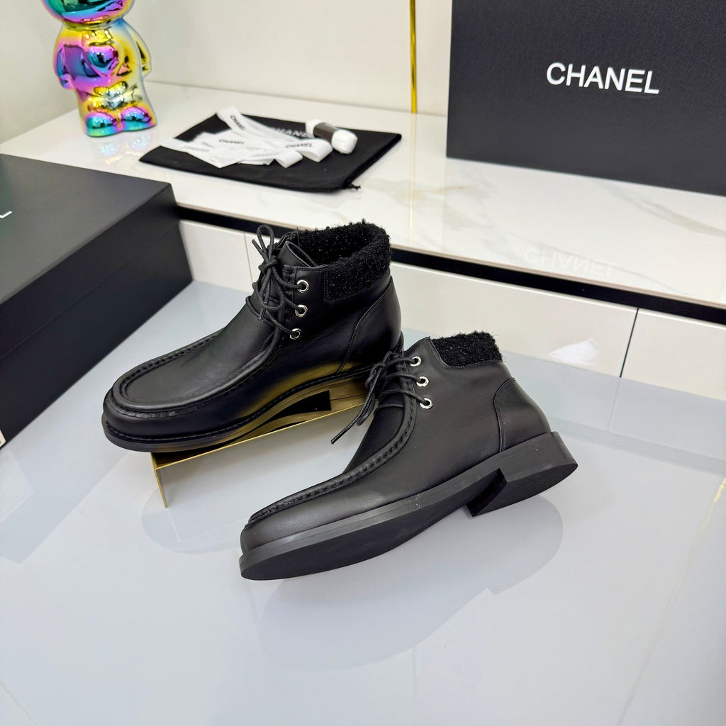 CC 25 Ankle Boots Black Cowhide and Tweed 454711
