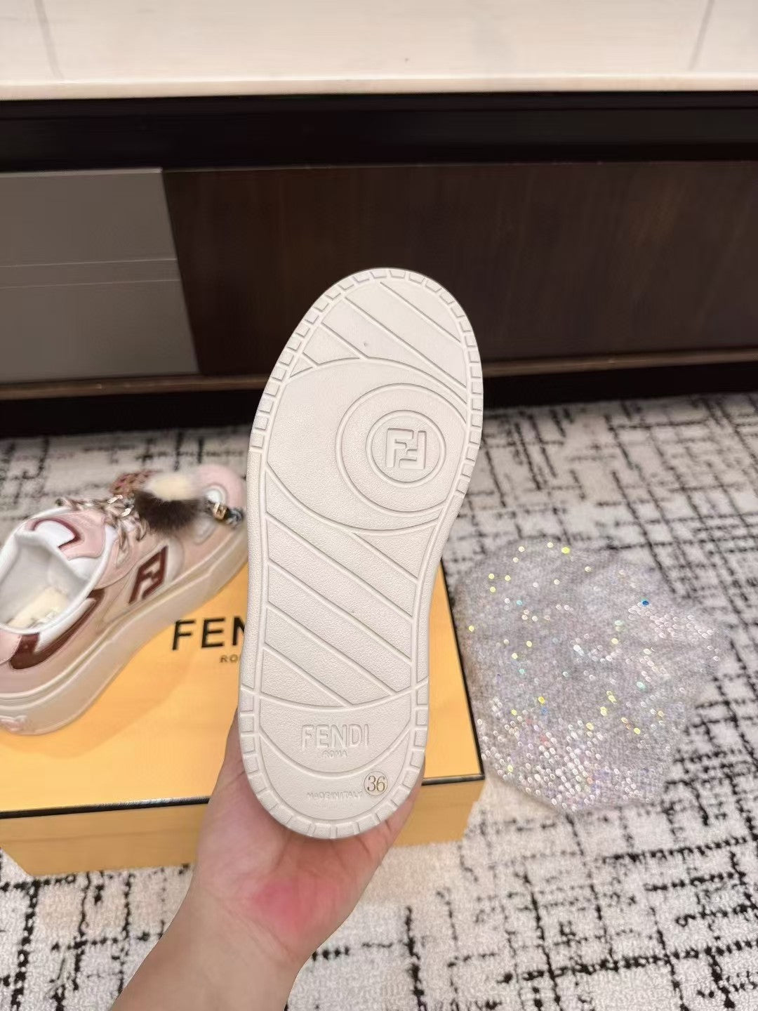 Fendi 25ss Thick-Sole Match Sneakers Pink Cowhide 470466