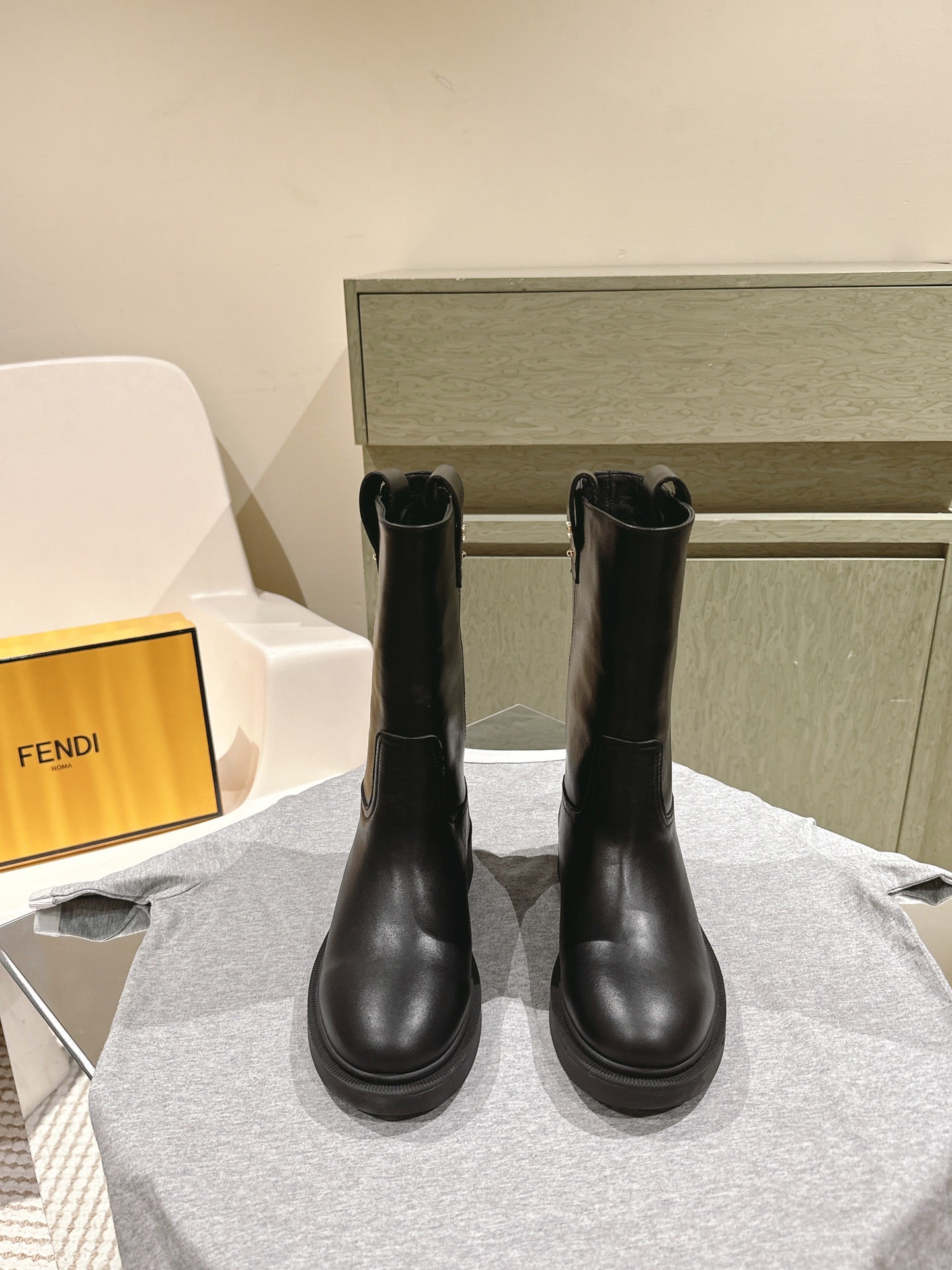 Fendi Ankle Boots Black Cowhide 463742