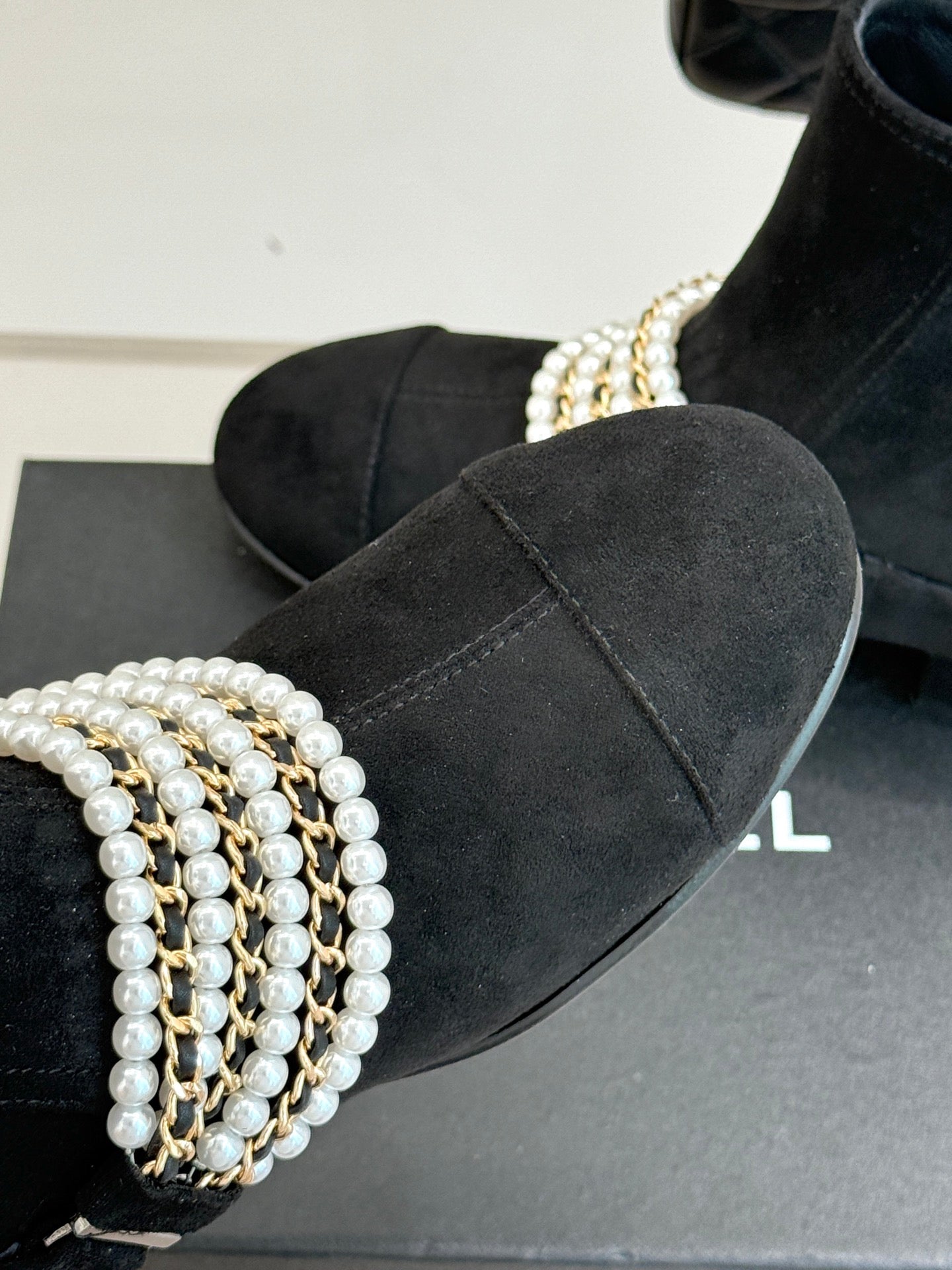 CC Classic Pearl Chain Colorblock Block Heel Ankle Boots Black Suede 473317