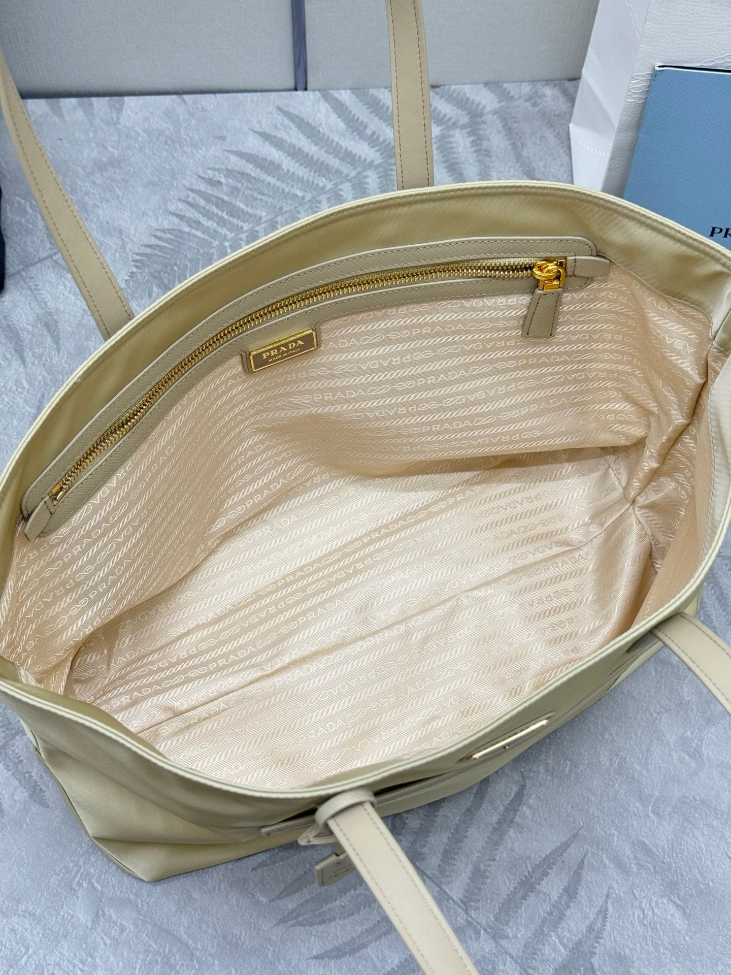 Pra Medium 1BG555 Tote Bag Apricot Nylon 267456