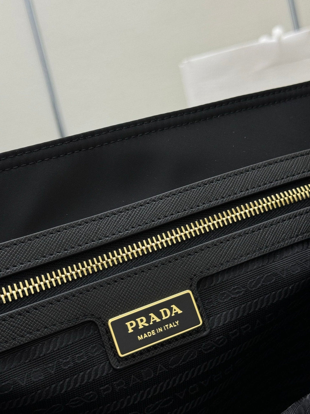 Pra Medium 1BG555 Tote Bag Black Nylon 267446