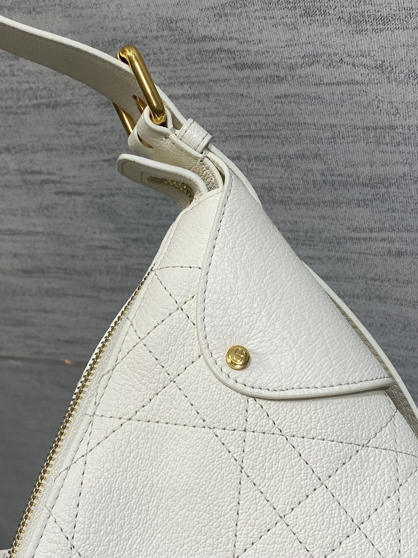 CD VOYAGE Handbag 28cm White Cowhide