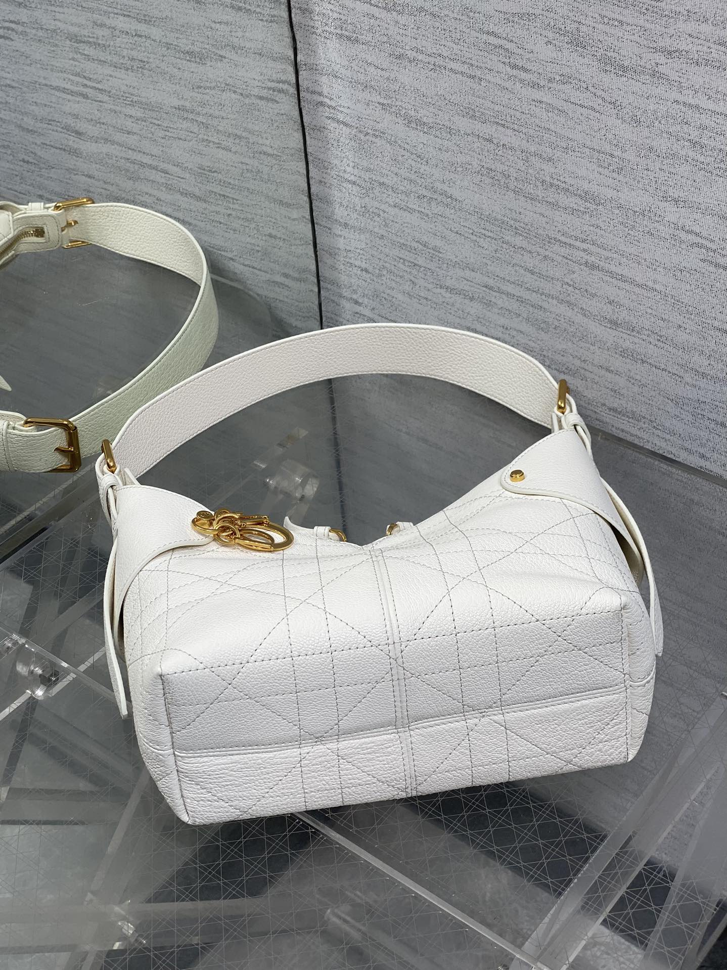 CD VOYAGE Handbag 23cm White Cowhide