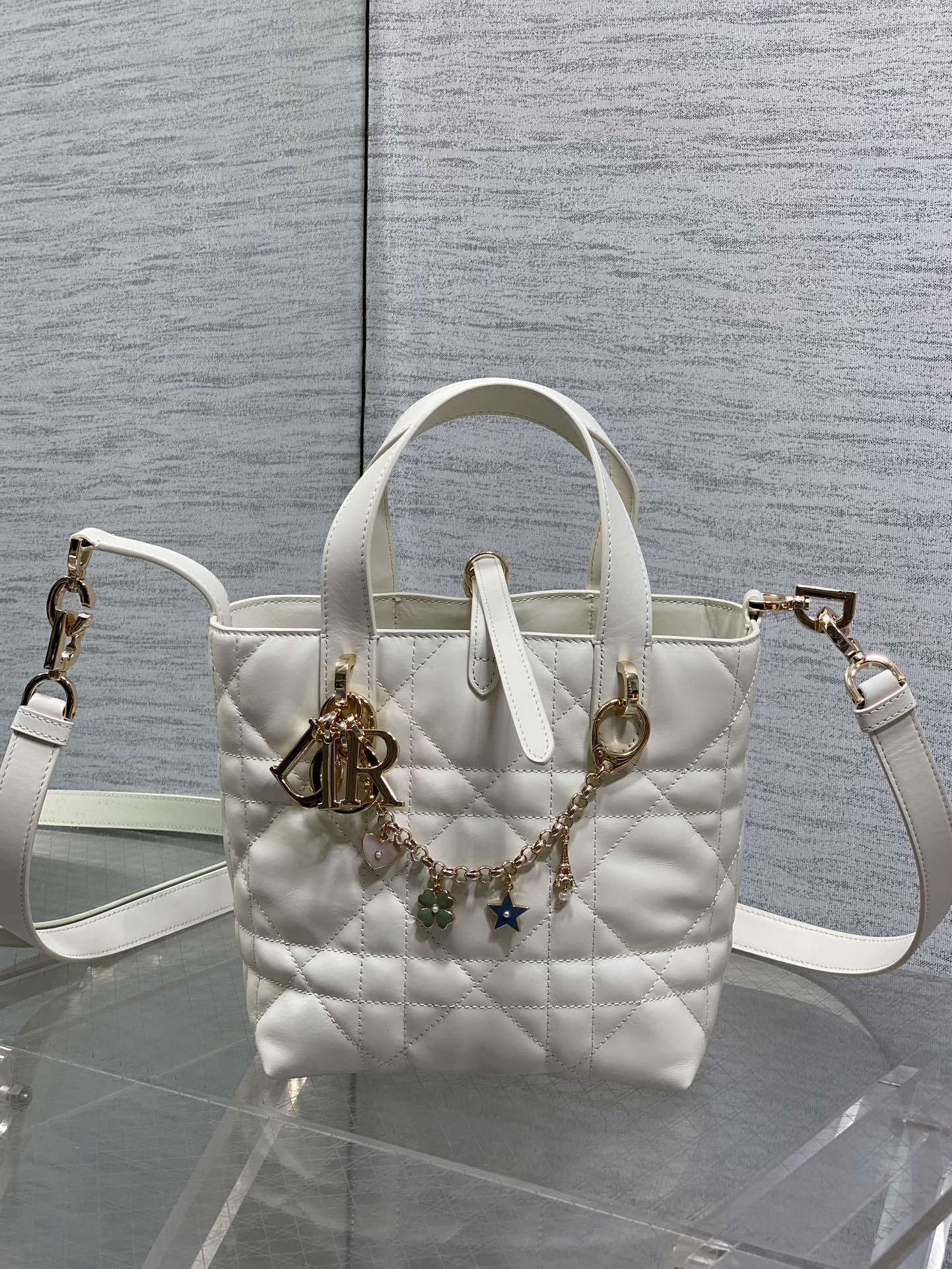 CD Toujours Vertical Small Built-In Lucky Charm Chain 18cm White Lambskin
