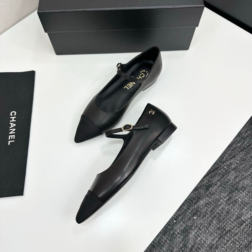 CC 25SS Pointed-Toe Mary Janes Black Cowhide 490137