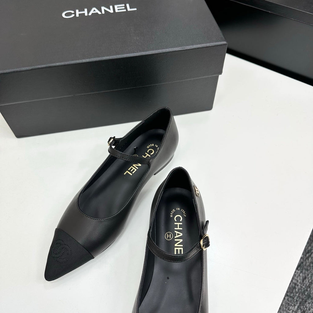 CC 25SS Pointed-Toe Mary Janes Black Cowhide 490137