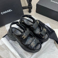 CC 25B Thick-Sole Casual Sandals with Velcro Black Leather 489312