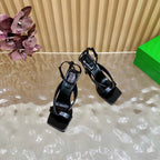 BV 25SS Flat-Soled High-Heeled Ankle Strap Sandals Black Shiny Calfskin