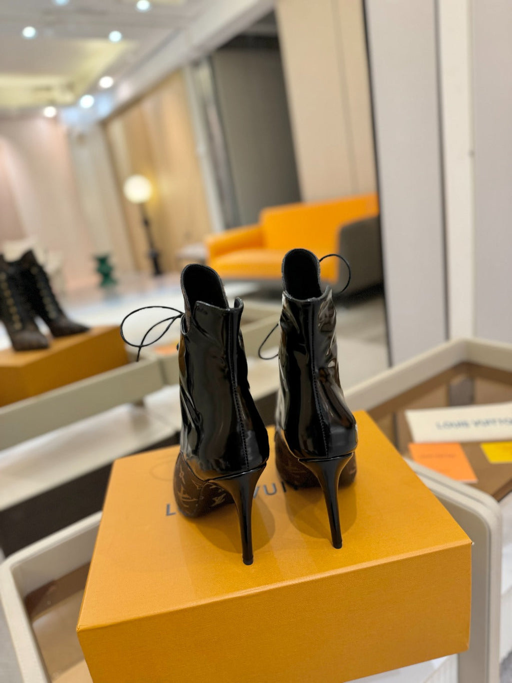 LV Ankle Boot 90mm Black Glossy Calfskin Mix Brown Monogram 504799