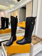 LV Donkey Metal Buckle-Decorated Knight Boots Black Cowhide 504713
