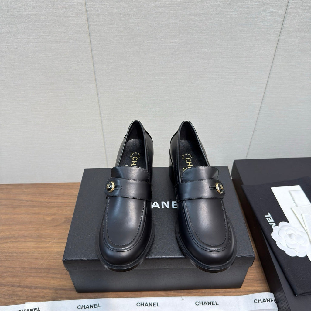 CC 25K Logo Button Loafers 35mm High Heel Black Calfskin 517627