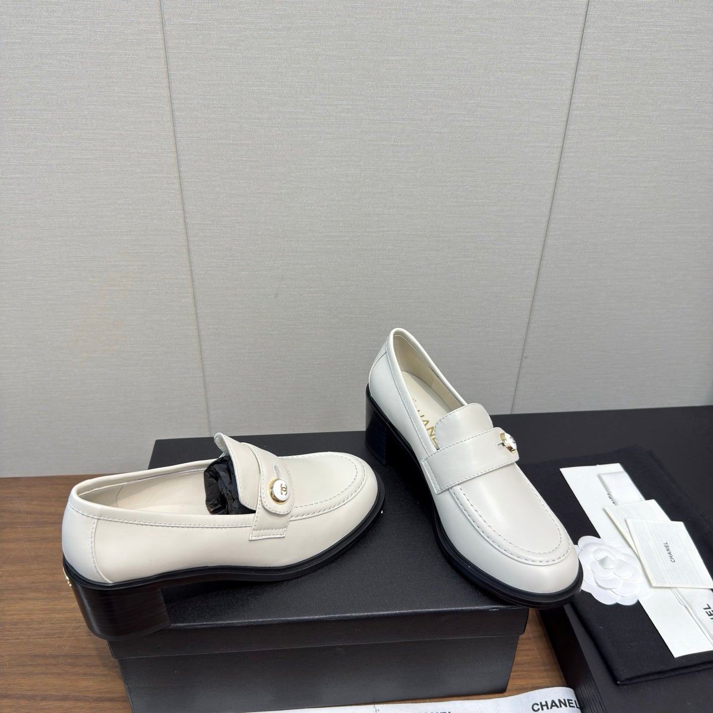 CC 25K Logo Button Loafers 35mm High Heel White Calfskin 517626
