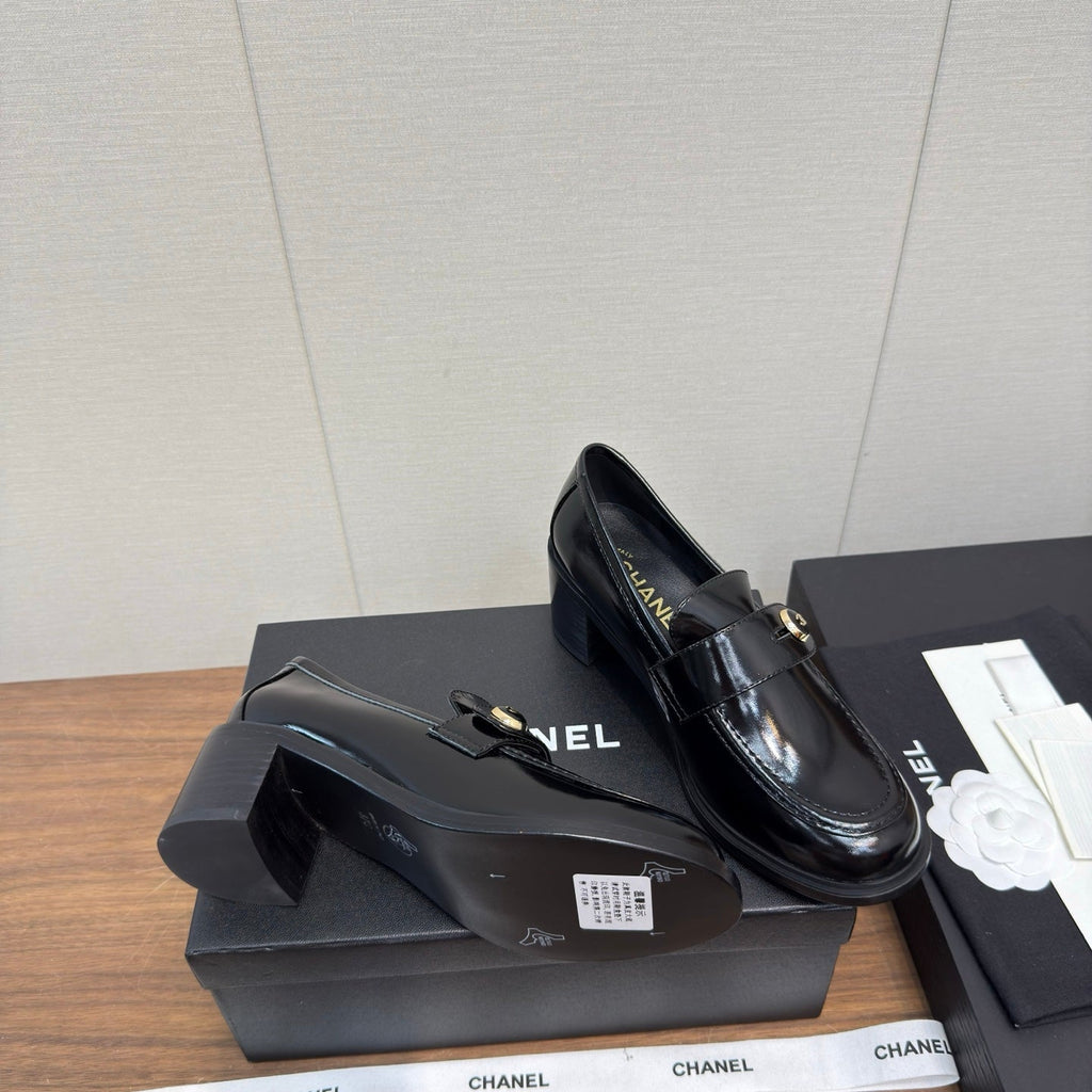 CC 25K Logo Button Loafers 35mm High Heel Shiny Black Calfskin 517625