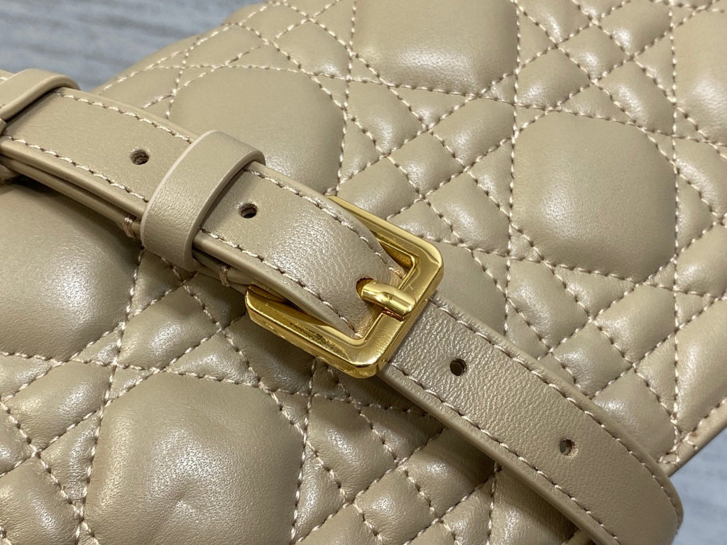 CD Pearl Chain Bag Beige 21cm Lambskin