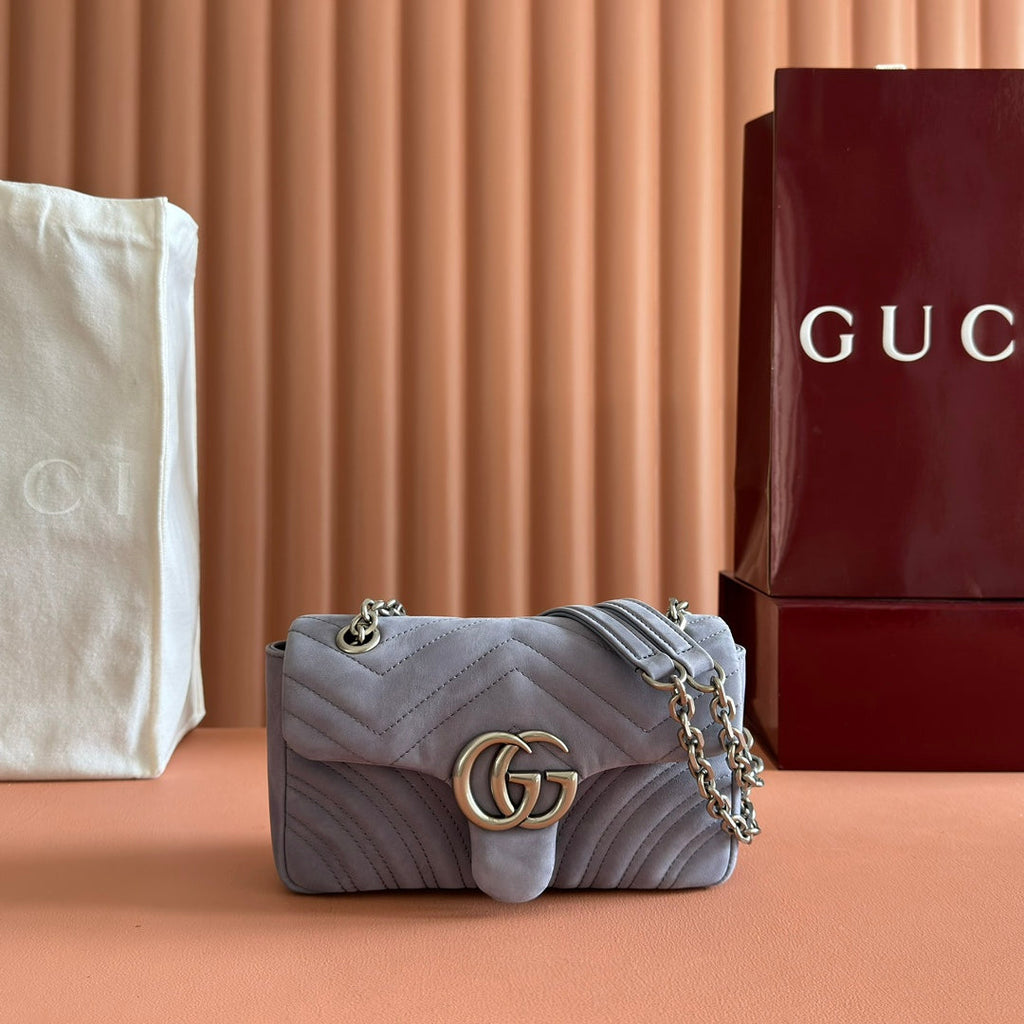 GG Marmont Double-G 22cm Gray Suede