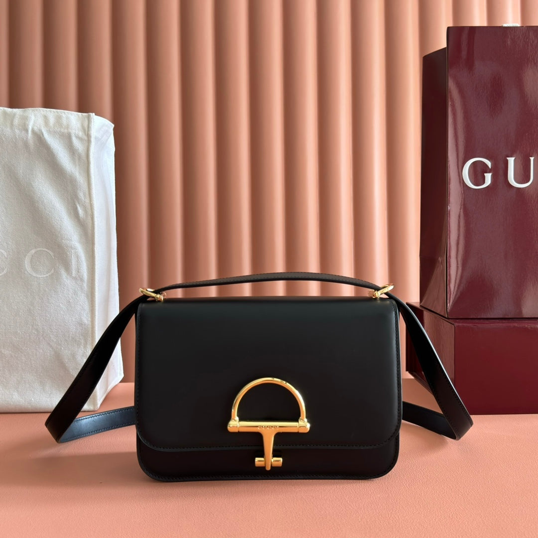 GG 25FW Siena Small Shoulder Bag 23cm Black Calfskin GHW