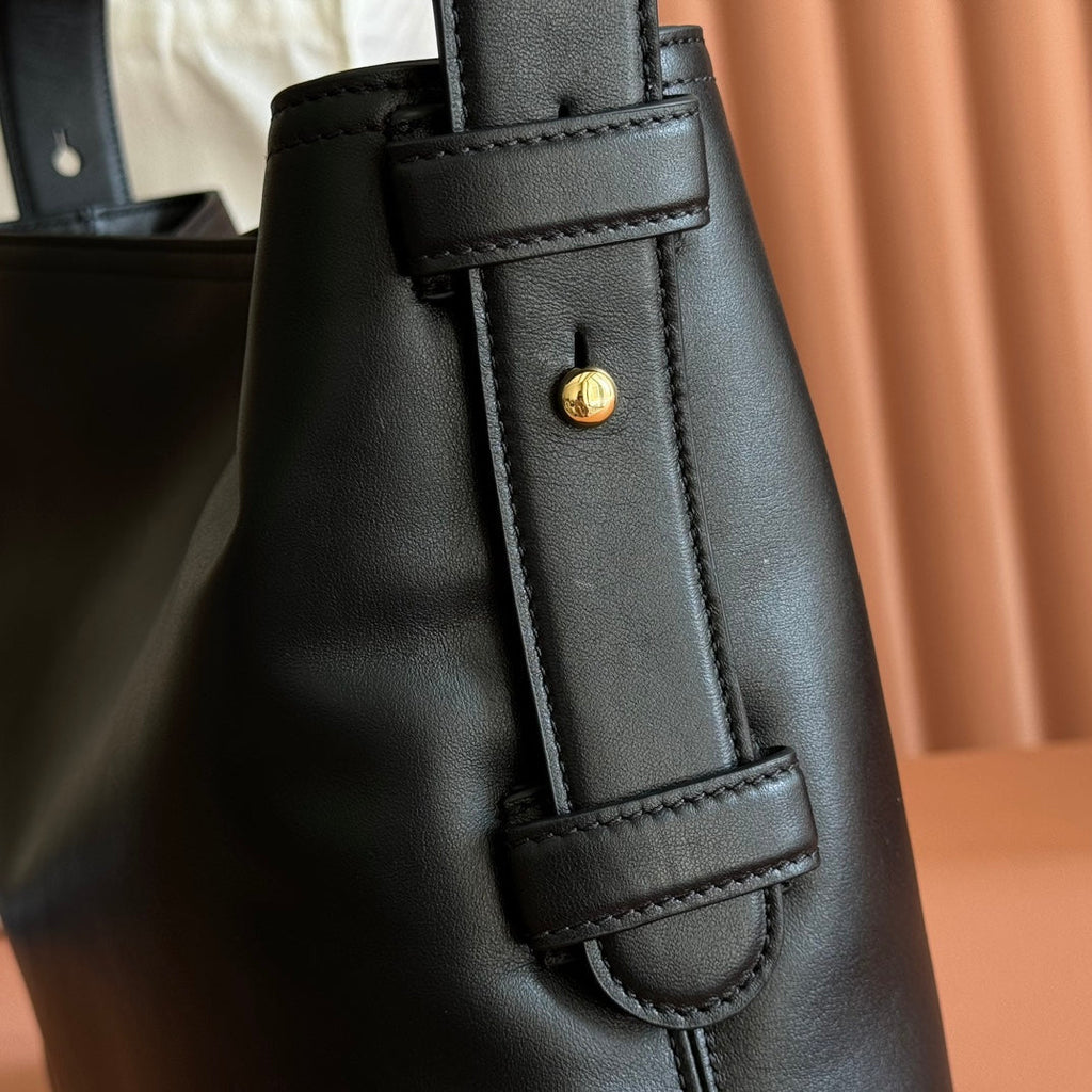 GG 25FW Beatrix Handbag 35cm Black Calfskin GHW