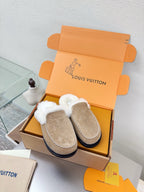 LV Lamb Wool Slippper Beige Suede 566888