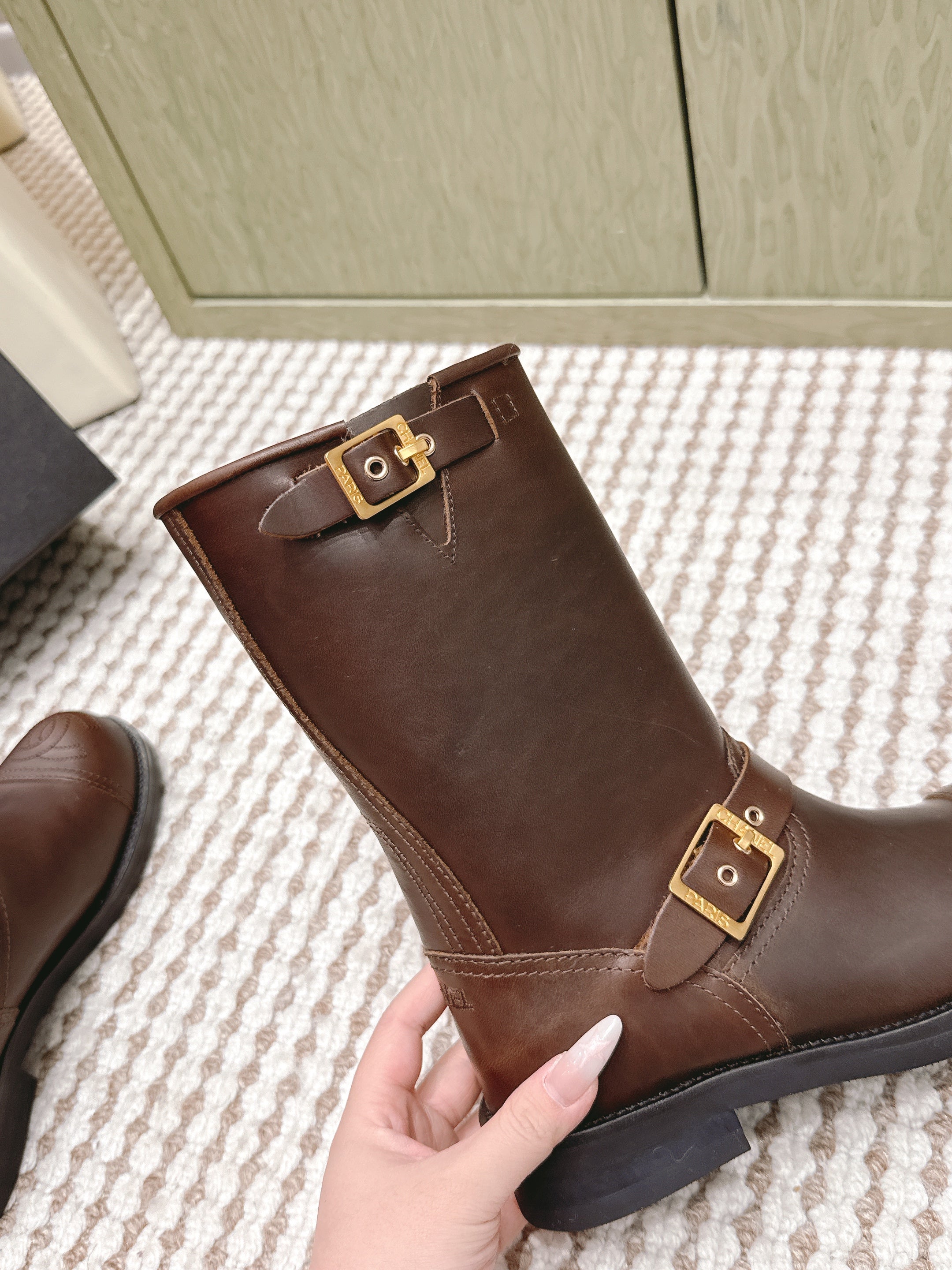 Chanel   Chelsea Boots Brown Calfskin 567775