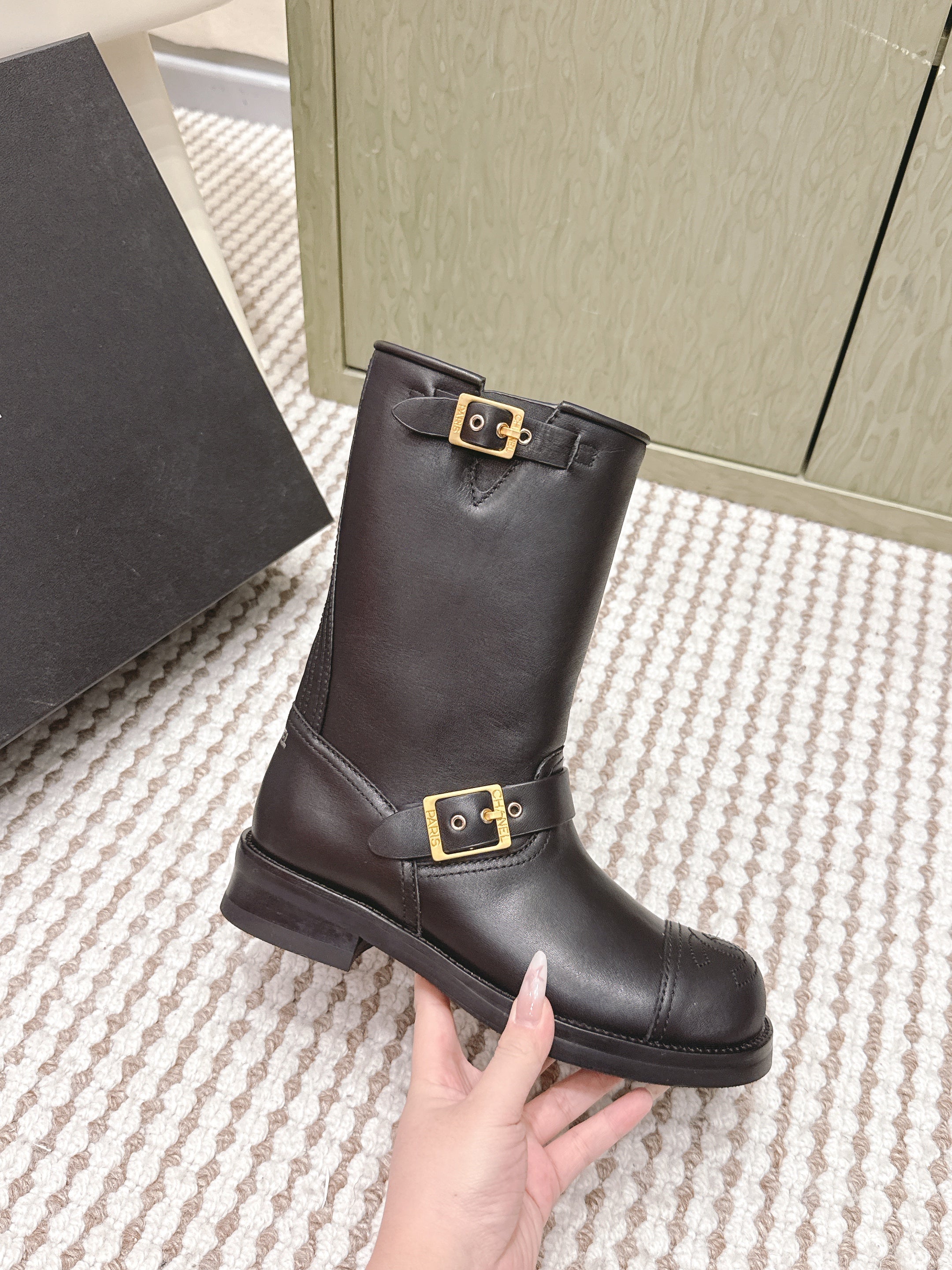 Chanel   Chelsea Boots Black Calfskin 567774
