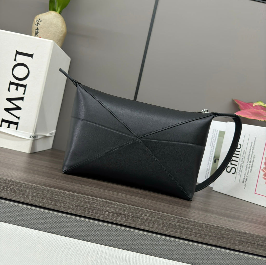 Loewe Puzzle Fold 22cm Handbag in Black Glossy Calfskin 274154