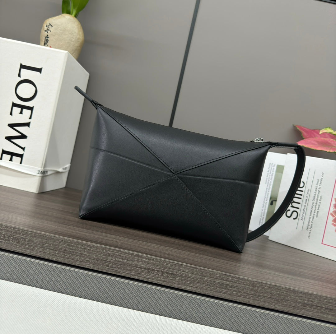 Loewe Puzzle Fold 22cm Handbag in Black Glossy Calfskin 274154