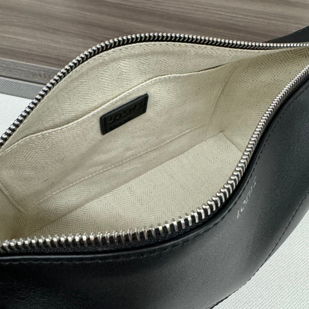 Loewe Puzzle Fold 22cm Handbag in Black Glossy Calfskin 274154
