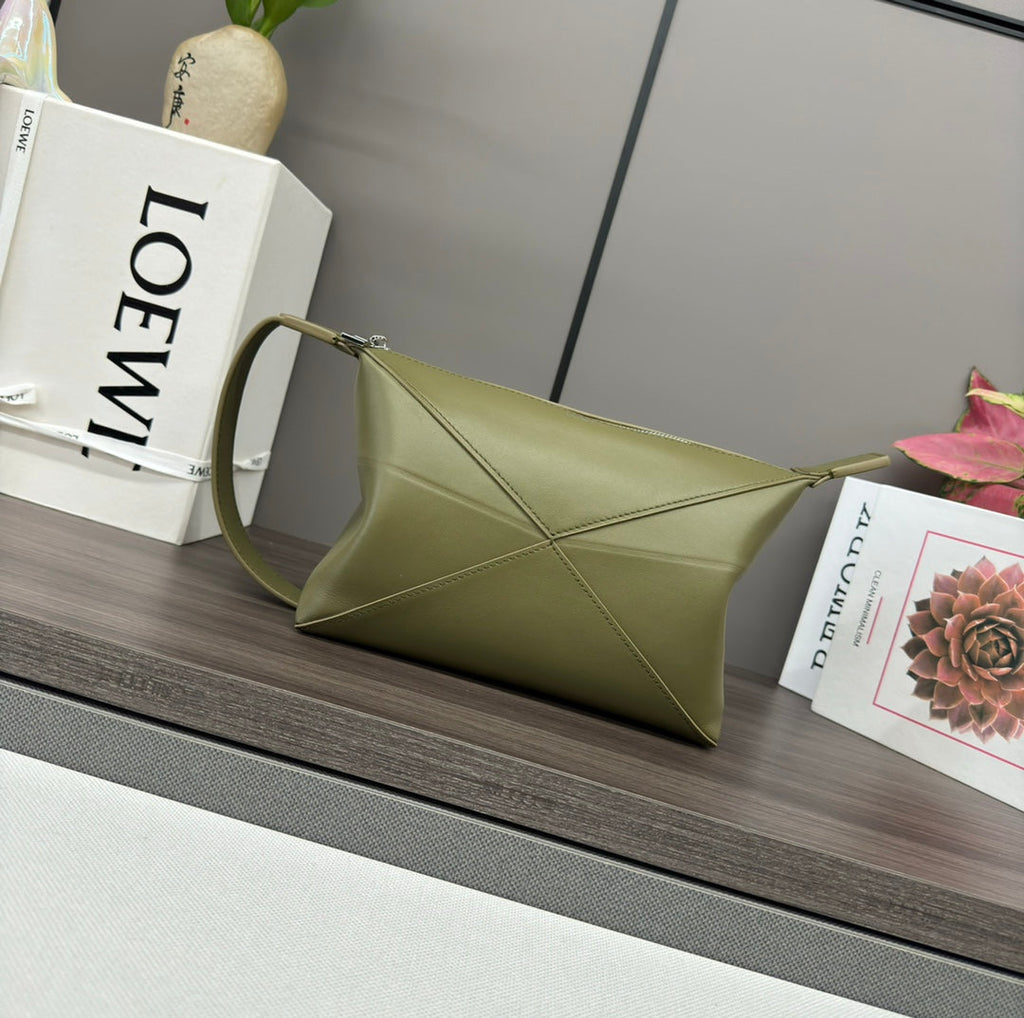 Loewe Puzzle Fold 22cm Handbag in Olive Green Glossy Calfskin 274165
