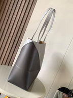 LOE 31 Medium Puzzle Fold Tote In Asphalt Grey Coffee Glossy Cowhide 274317