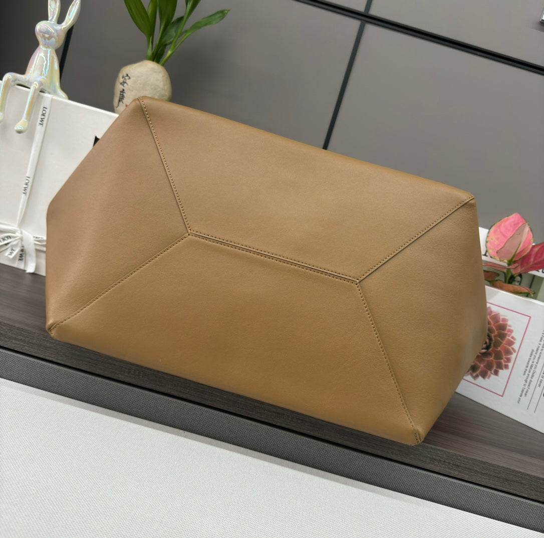 Loewe Puzzle Fold Handbag in Glossy Brown Cowhide Leather 274274