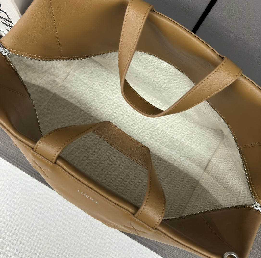 Loewe Puzzle Fold Handbag in Glossy Brown Cowhide Leather 274274