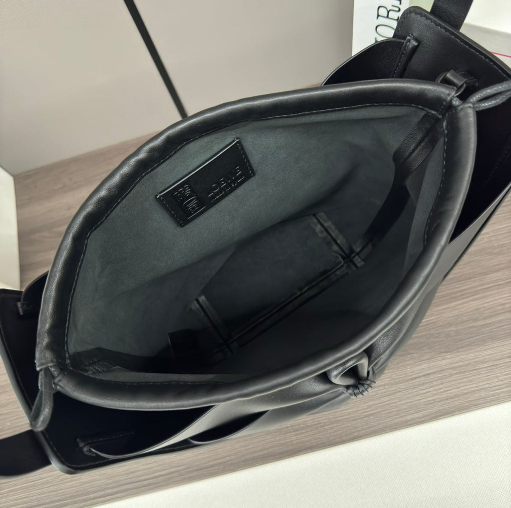 Loewe Hammock Compact 17 Handbag in Black Calfskin 274137