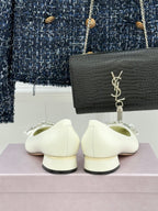Jimmy Choo 26WF Pointed Toe Rhinestone Bow Chunky Heel White  Sheepskin 573542