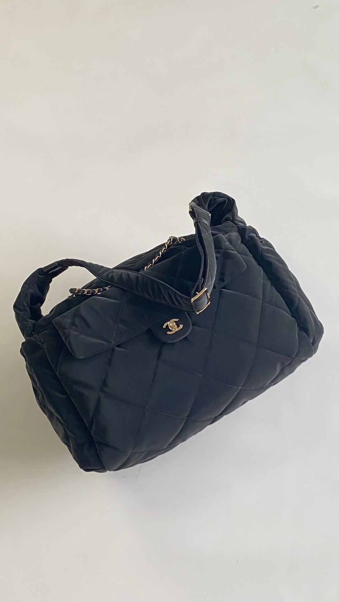 CC Bowling Large 46 Black in Velvet Nylon Bag