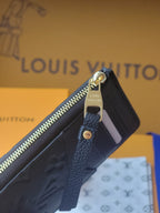 LV Recto Verso Card Holder Black Monogram Canvas 274739