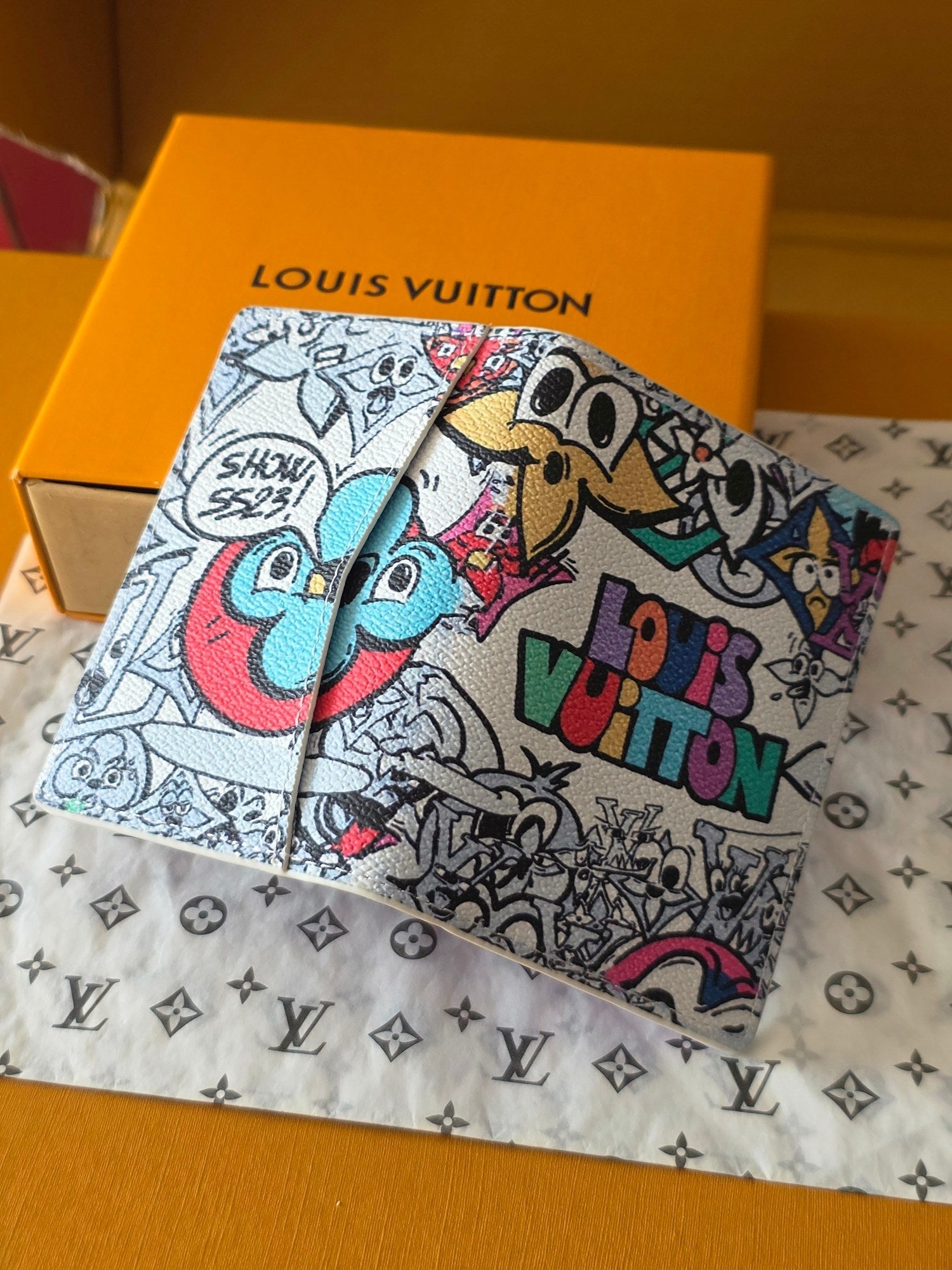 LV Brazza 7.5 White Colorfull Monogram 274896